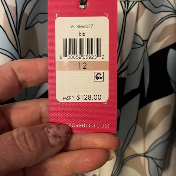 Spring dress - Picture 2 of 4